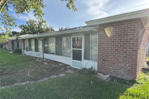 Townhouse in Orlando, Florida 2 bedrooms, 95.78 sq.m. № 2296203 - photo 16
