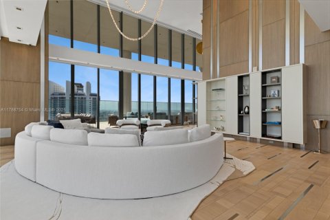 Condo in Sunny Isles Beach, Florida, 6 bedrooms  № 1861363 - photo 6