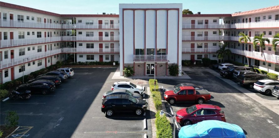 Condo à Lauderdale Lakes, Floride, 2 chambres  № 2084436
