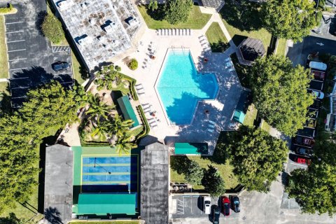 Copropriété à vendre à Lauderdale Lakes, Floride: 2 chambres, 106.84 m2 № 2084436 - photo 28