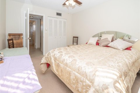 Copropriété à vendre à Lauderdale Lakes, Floride: 2 chambres, 106.84 m2 № 2084436 - photo 19