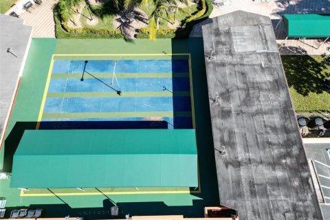 Copropriété à vendre à Lauderdale Lakes, Floride: 2 chambres, 106.84 m2 № 2084436 - photo 27