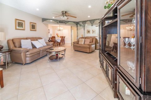 Copropriété à vendre à Lauderdale Lakes, Floride: 2 chambres, 106.84 m2 № 2084436 - photo 2