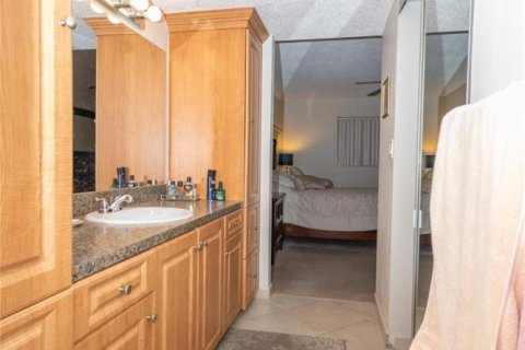 Copropriété à vendre à Lauderdale Lakes, Floride: 2 chambres, 106.84 m2 № 2084436 - photo 17