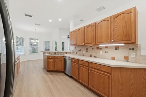 House in Lakeland, Florida 3 bedrooms, 189.24 sq.m. № 2258266 - photo 23
