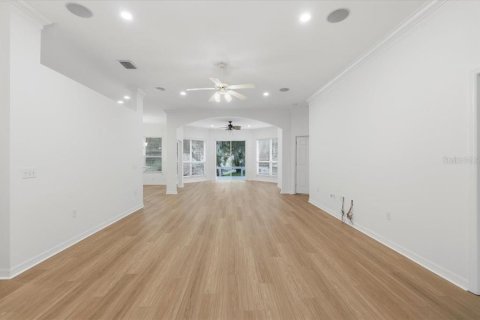House in Lakeland, Florida 3 bedrooms, 189.24 sq.m. № 2258266 - photo 9
