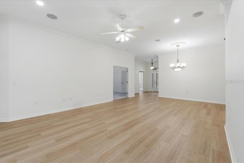 House in Lakeland, Florida 3 bedrooms, 189.24 sq.m. № 2258266 - photo 15