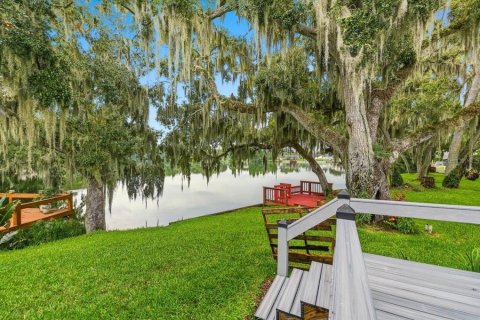 House in Lakeland, Florida 3 bedrooms, 189.24 sq.m. № 2258266 - photo 3