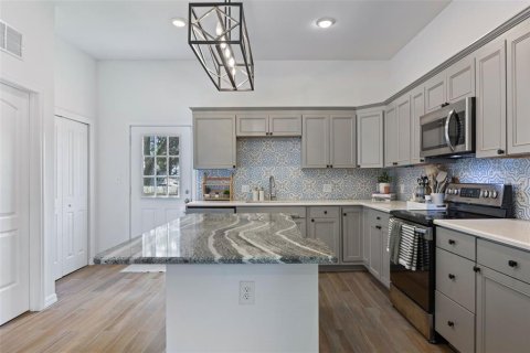 Купить виллу или дом в Тампа, Флорида 3 комнаты, 93.65м2, № 2306157 - фото 6