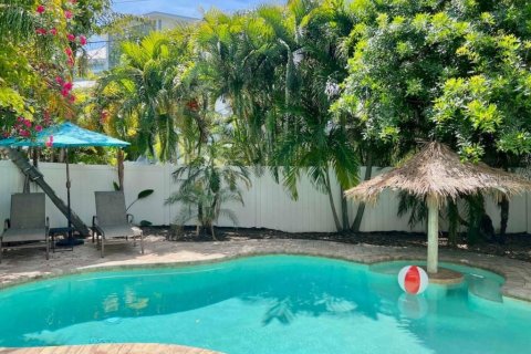 Duplex à vendre à Holmes Beach, Floride: 3 chambres, 97.92 m2 № 2101969 - photo 13