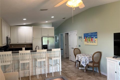 Duplex à vendre à Holmes Beach, Floride: 3 chambres, 97.92 m2 № 2101969 - photo 5