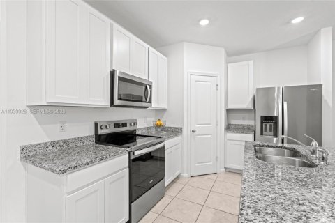 Купить таунхаус в Уэст-Палм-Бич, Флорида 3 спальни, 139.17м2, № 1997114 - фото 8