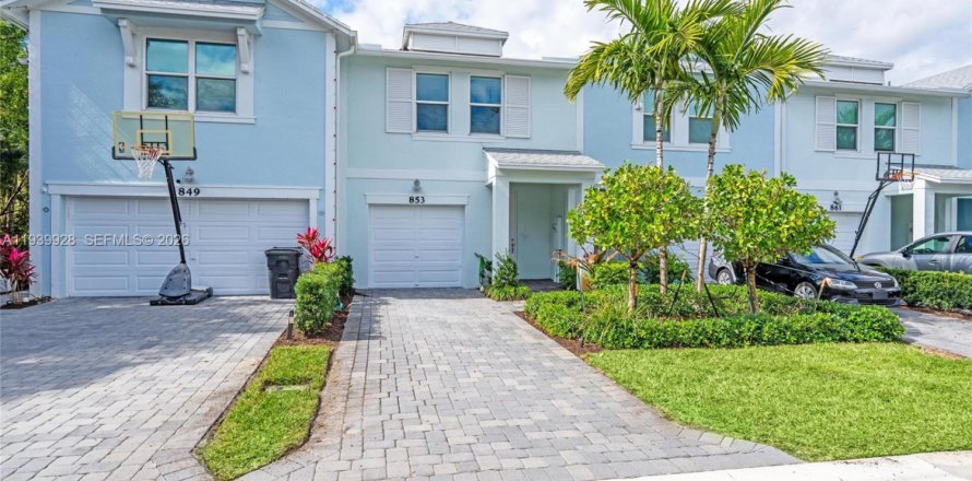 Таунхаус в Уэст-Палм-Бич, Флорида 3 спальни, 139.17м2 № 1997114