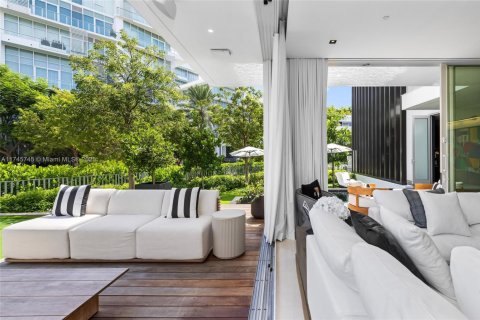 Casa en venta en Miami Beach, Florida, 4 dormitorios, 356.19 m2 № 1729631 - foto 7