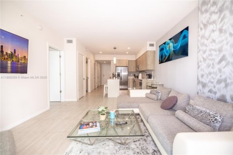 Condo in Miami, Florida, 1 bedroom  № 1865058 - photo 27
