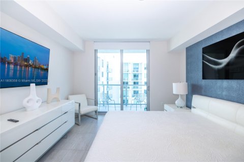 Condo in Miami, Florida, 1 bedroom  № 1865058 - photo 20