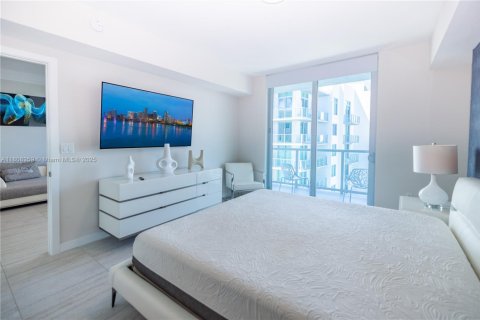 Condo in Miami, Florida, 1 bedroom  № 1865058 - photo 21