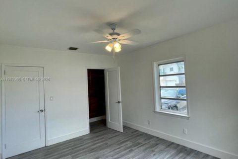 Снять в аренду виллу или дом в Форт-Лодердейл, Флорида 2 спальни, 194.54м2, № 2045260 - фото 7