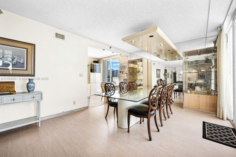 Купить кондоминиум в Авентура, Флорида 2 спальни, 175.31м2, № 1692474 - фото 18