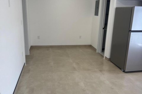 Apartment in Miami Beach, Florida 2 bedrooms, 735.6 sq.m. № 2184610 - photo 2