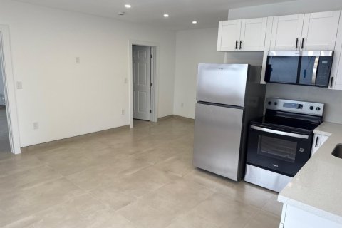 Apartment in Miami Beach, Florida 2 bedrooms, 735.6 sq.m. № 2184610 - photo 10