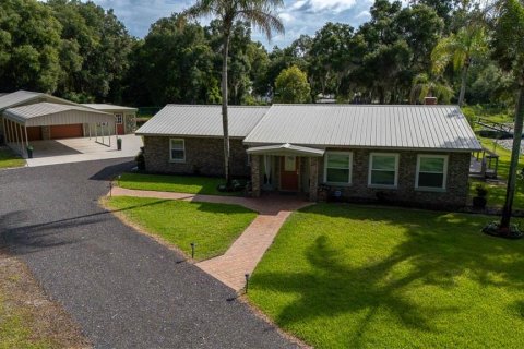 Casa en Lake Helen, Florida 3 dormitorios, 160.72 m2 № 2200929