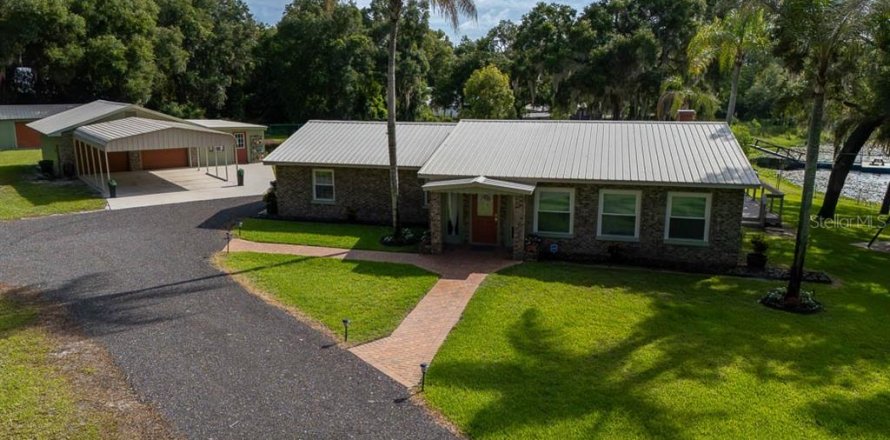 Casa en Lake Helen, Florida 3 dormitorios, 160.72 m2 № 2200929