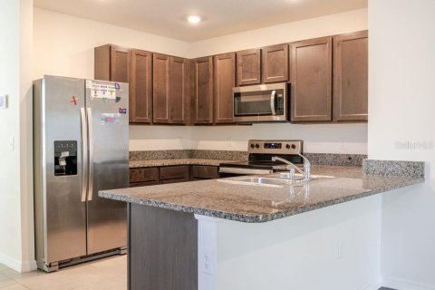 House in Tampa, Florida 3 bedrooms, 140.84 sq.m. № 2236515 - photo 9