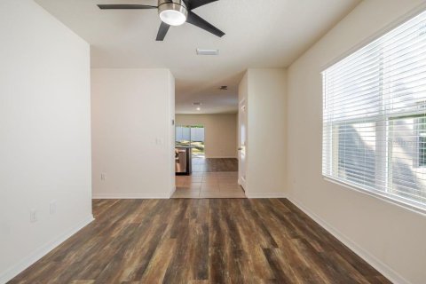 House in Tampa, Florida 3 bedrooms, 140.84 sq.m. № 2236515 - photo 14
