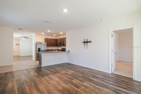 House in Tampa, Florida 3 bedrooms, 140.84 sq.m. № 2236515 - photo 5
