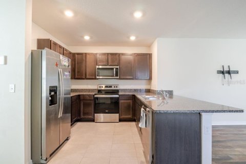 House in Tampa, Florida 3 bedrooms, 140.84 sq.m. № 2236515 - photo 11