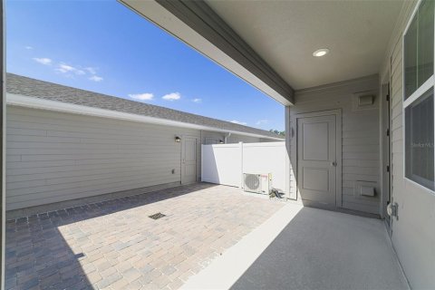 Townhouse in Oviedo, Florida 4 bedrooms, 170.57 sq.m. № 2092218 - photo 15