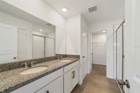 Townhouse in Oviedo, Florida 4 bedrooms, 170.57 sq.m. № 2092218 - photo 20