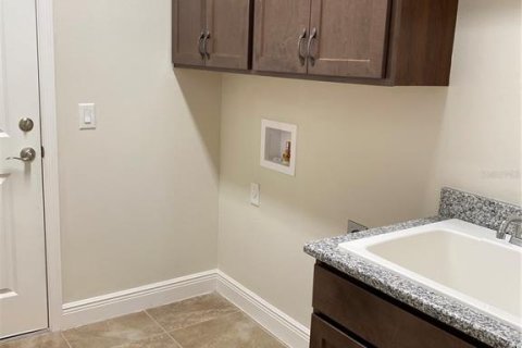 House in North Port, Florida 3 bedrooms, 208.84 sq.m. № 1609484 - photo 5