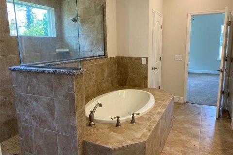 House in North Port, Florida 3 bedrooms, 208.84 sq.m. № 1609484 - photo 9