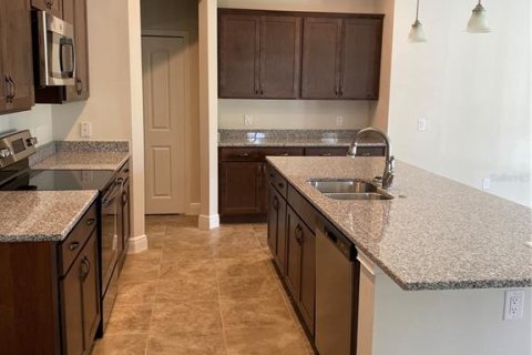 House in North Port, Florida 3 bedrooms, 208.84 sq.m. № 1609484 - photo 3