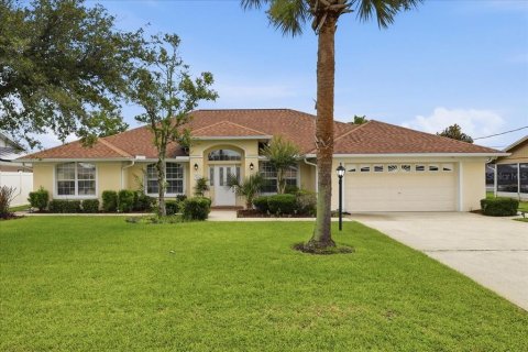 House in Palm Coast, Florida 3 bedrooms, 188.5 sq.m. № 2195765 - photo 2