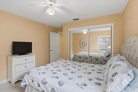 House in Palm Coast, Florida 3 bedrooms, 188.5 sq.m. № 2195765 - photo 30