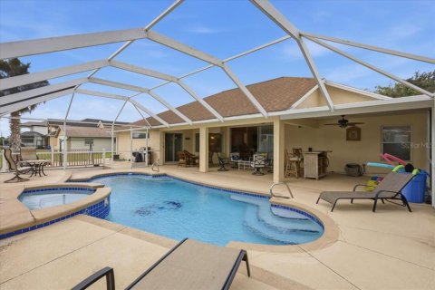 House in Palm Coast, Florida 3 bedrooms, 188.5 sq.m. № 2195765 - photo 3