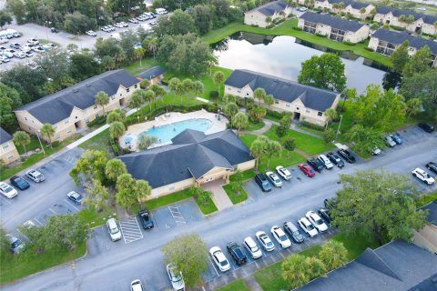 Condominio en alquiler en Orlando, Florida, 2 dormitorios, 84.08 m2 № 1888539 - foto 6