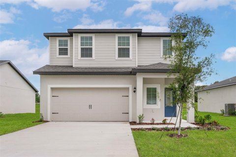 Casa en Astatula, Florida 4 dormitorios, 168.25 m2 № 2378122