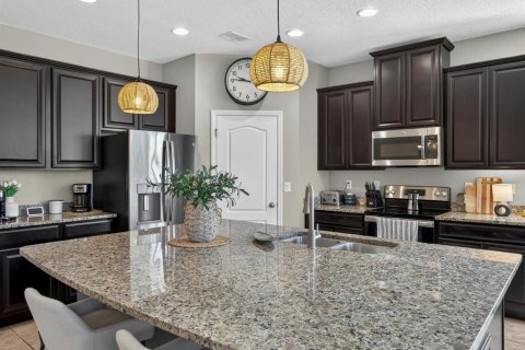Casa en venta en Davenport, Florida, 3 dormitorios, 187.85 m2 № 2238678 - foto 3