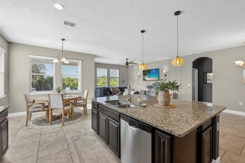 Casa en venta en Davenport, Florida, 3 dormitorios, 187.85 m2 № 2238678 - foto 5