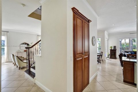 House in Miramar, Florida 5 bedrooms, 286.14 sq.m. № 1738464 - photo 28