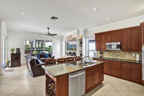 House in Miramar, Florida 5 bedrooms, 286.14 sq.m. № 1738464 - photo 6