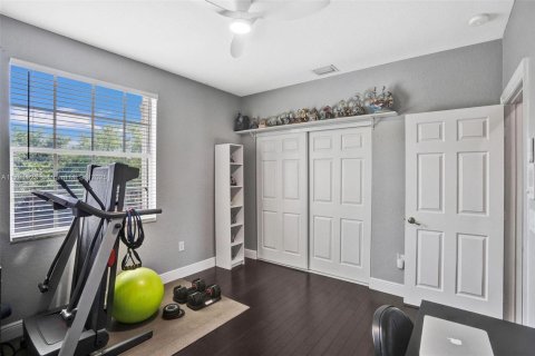 House in Miramar, Florida 5 bedrooms, 286.14 sq.m. № 1738464 - photo 26