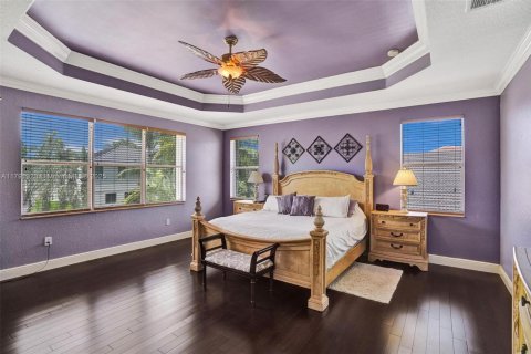 House in Miramar, Florida 5 bedrooms, 286.14 sq.m. № 1738464 - photo 10