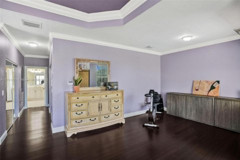 House in Miramar, Florida 5 bedrooms, 286.14 sq.m. № 1738464 - photo 13