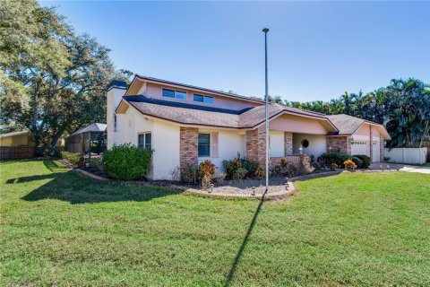 Villa ou maison à vendre à Largo, Floride: 4 chambres, 299.7 m2 № 2436760 - photo 4