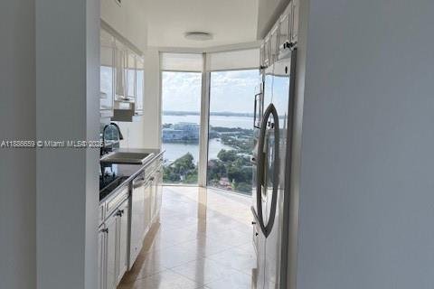 Copropriété à louer à Miami Beach, Floride: 2 chambres, 128.21 m2 № 1933373 - photo 5
